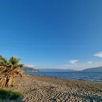 Dhoma Plazhi Agimi *