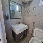 Apartamento Dhoma Plazhi Agimi *