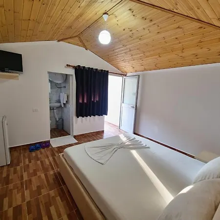 Dhoma Plazhi Agimi *