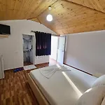 Dhoma Plazhi Agimi *