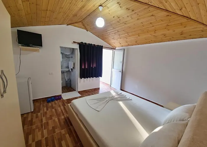 Dhoma Plazhi Agimi *