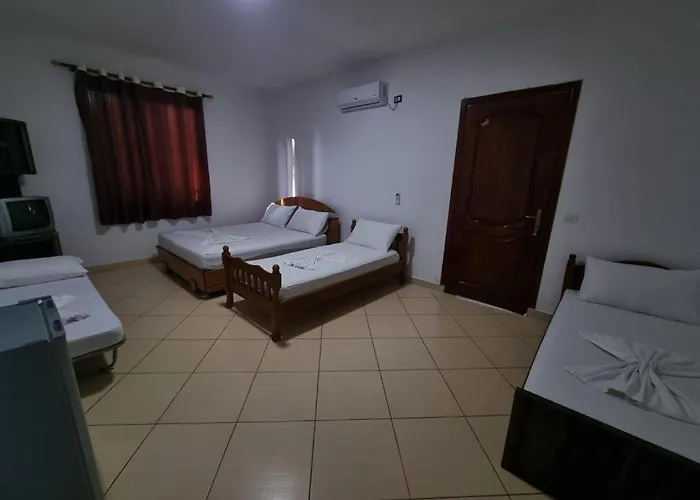 公寓 Dhoma Plazhi Agimi *