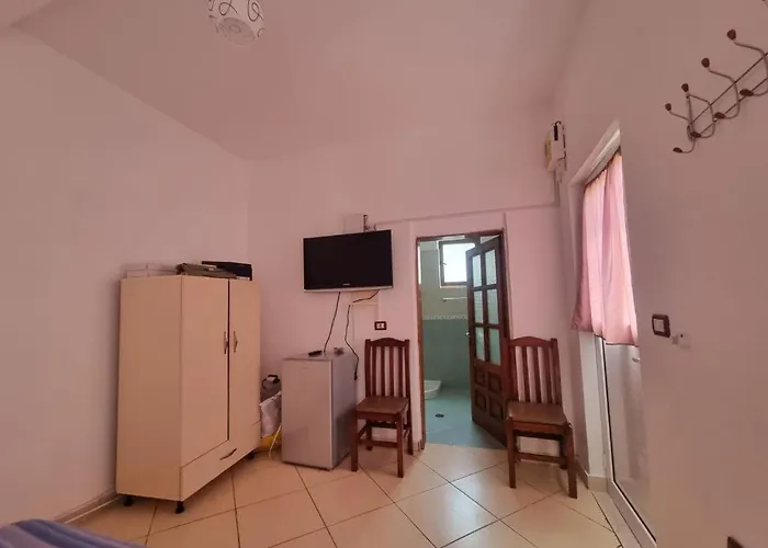 Dhoma Plazhi Agimi * Vlorë